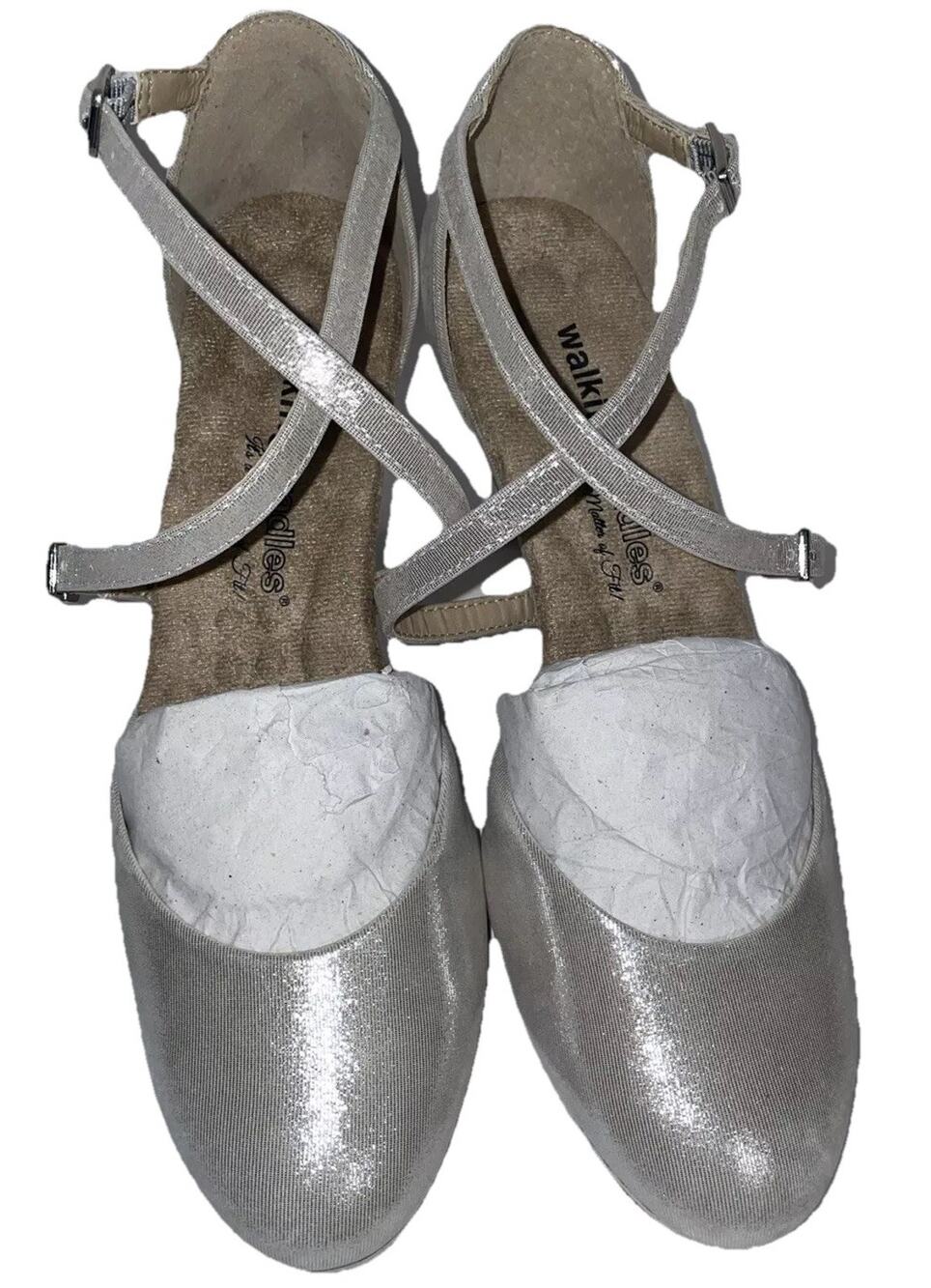 Walking Cradles Pammy Silver Glitter Sz 7M Pumps Secure Straps Buckle